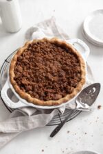 Gingersnap Apple Crumble Pie  - Weekly Bake Sale